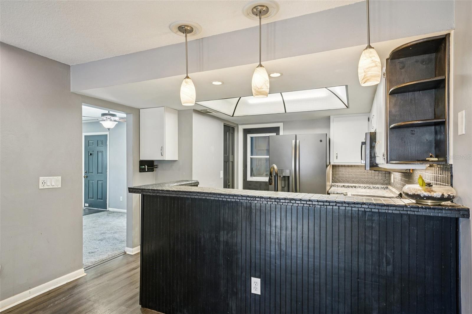 Image 4 of 26 For 2015 Ronald Circle