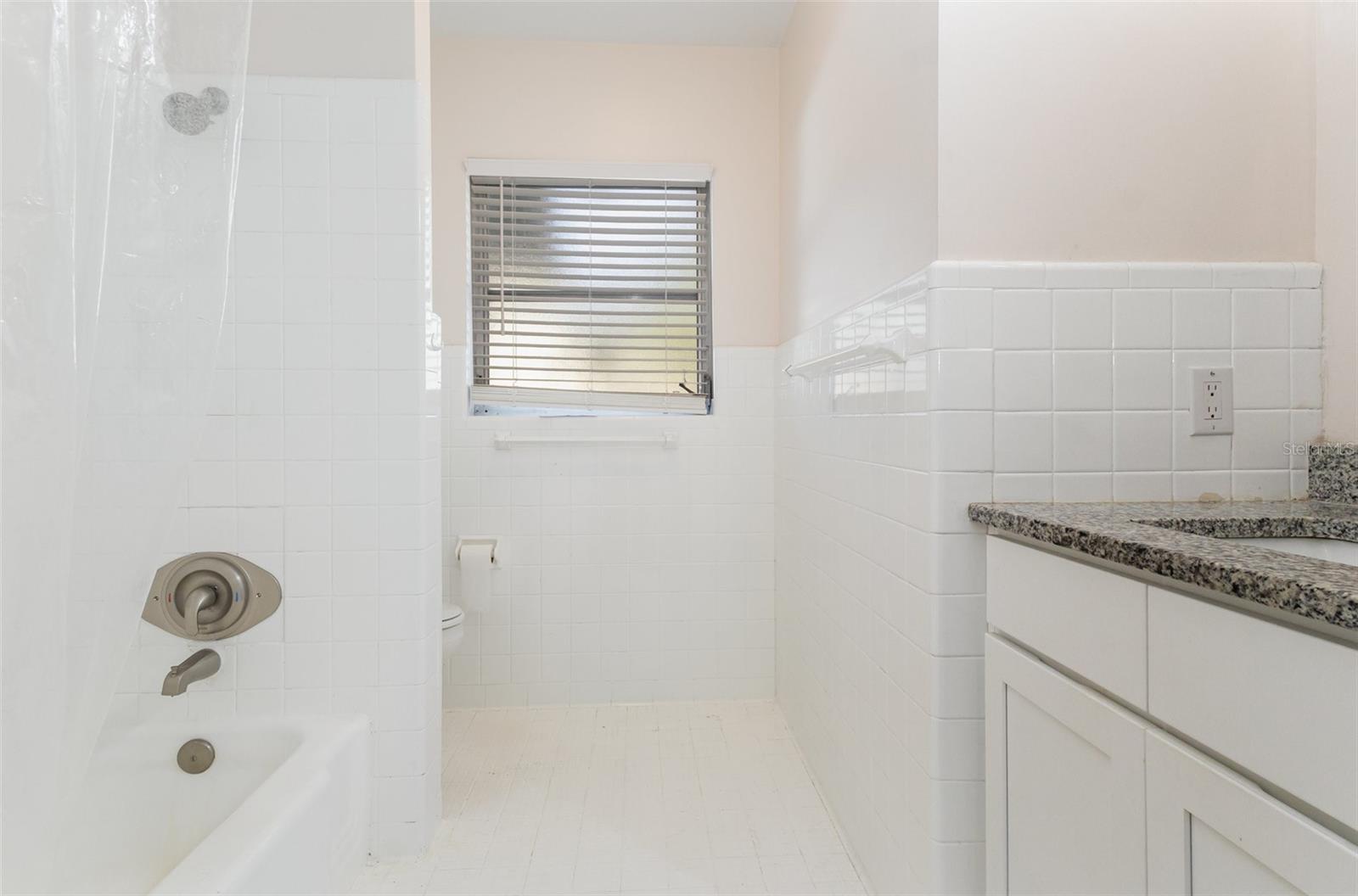 Image 11 of 23 For 29 Golf View Circle Ne