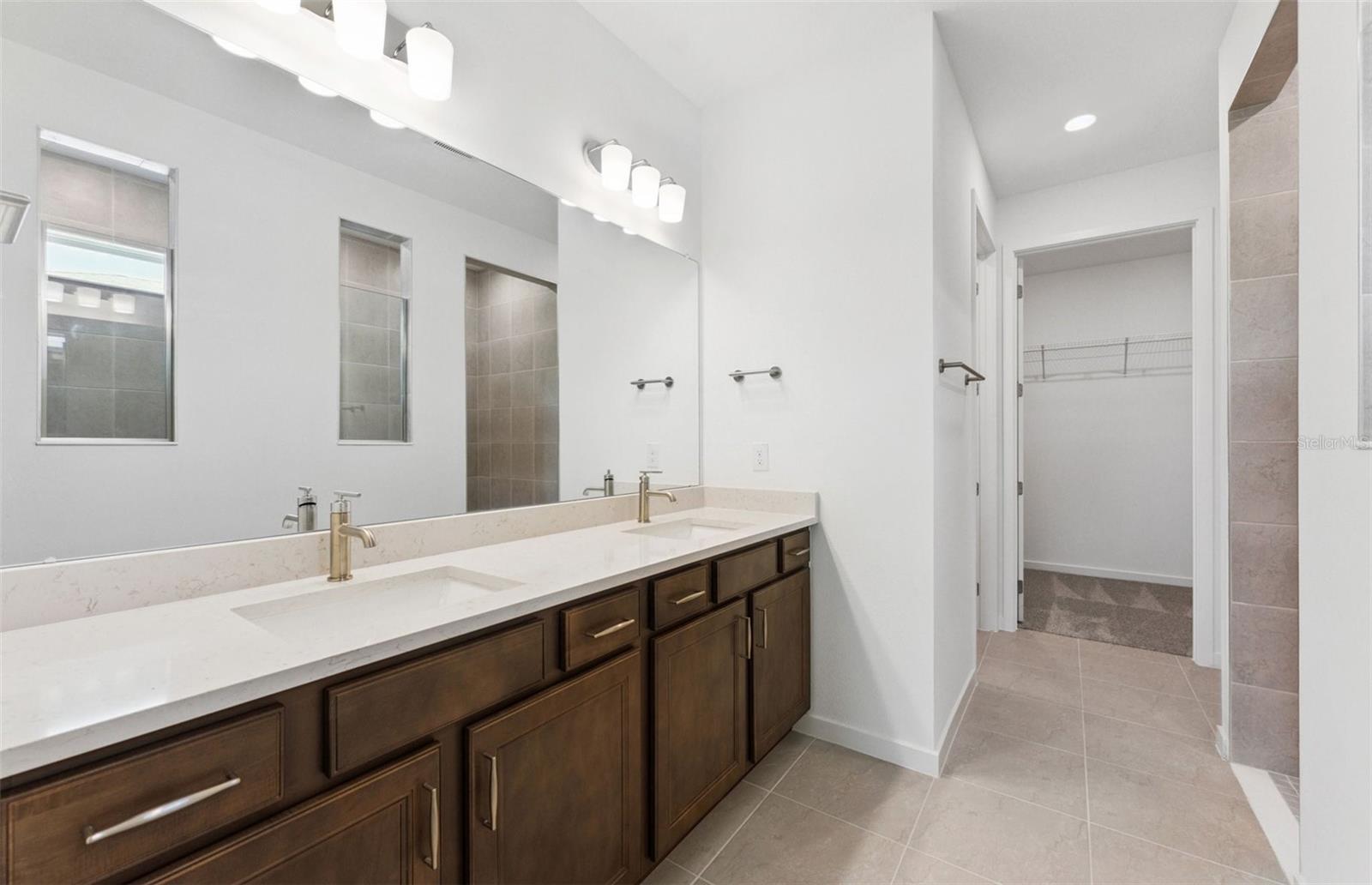 Image 9 of 24 For 37380 Clinch Circle