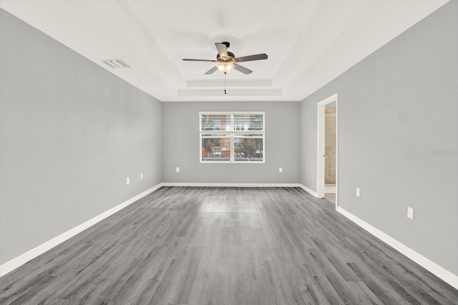 Image 19 of 32 For 10560 Lake Seminole Terrace