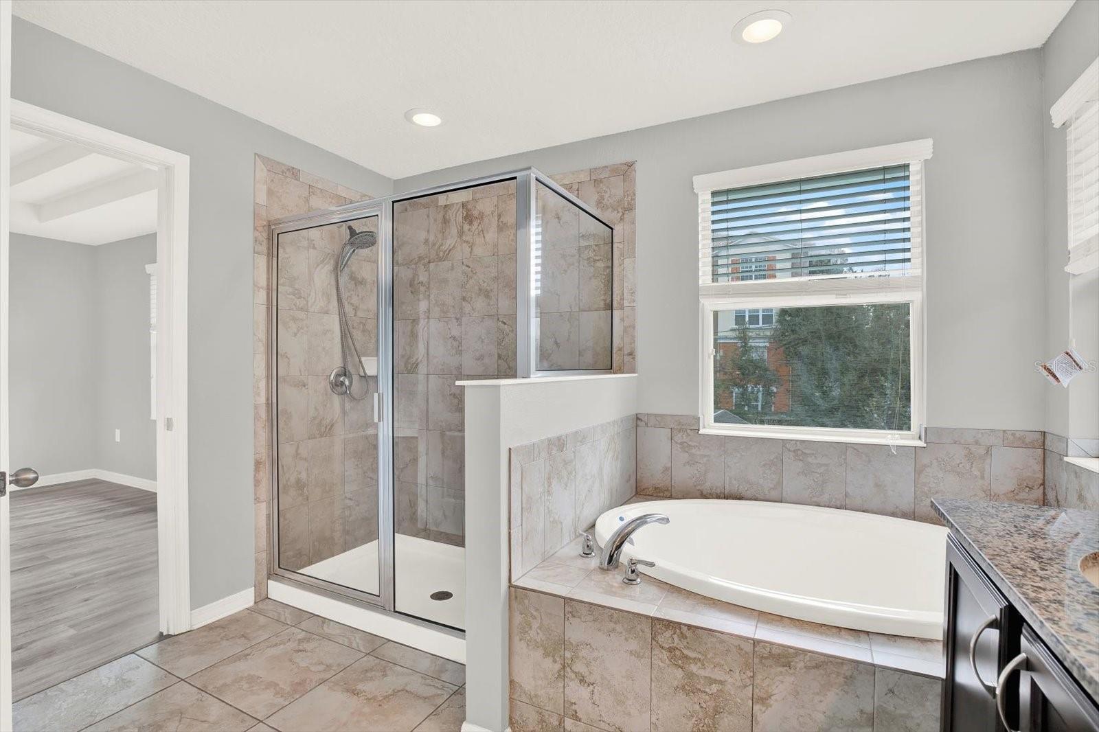 Image 22 of 32 For 10560 Lake Seminole Terrace