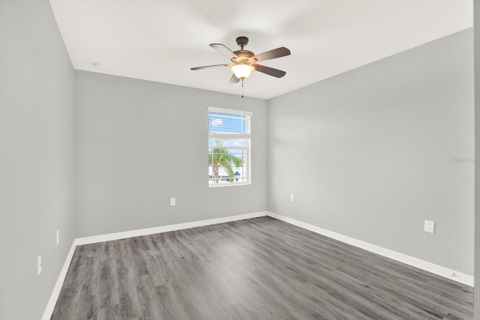 Image 24 of 32 For 10560 Lake Seminole Terrace