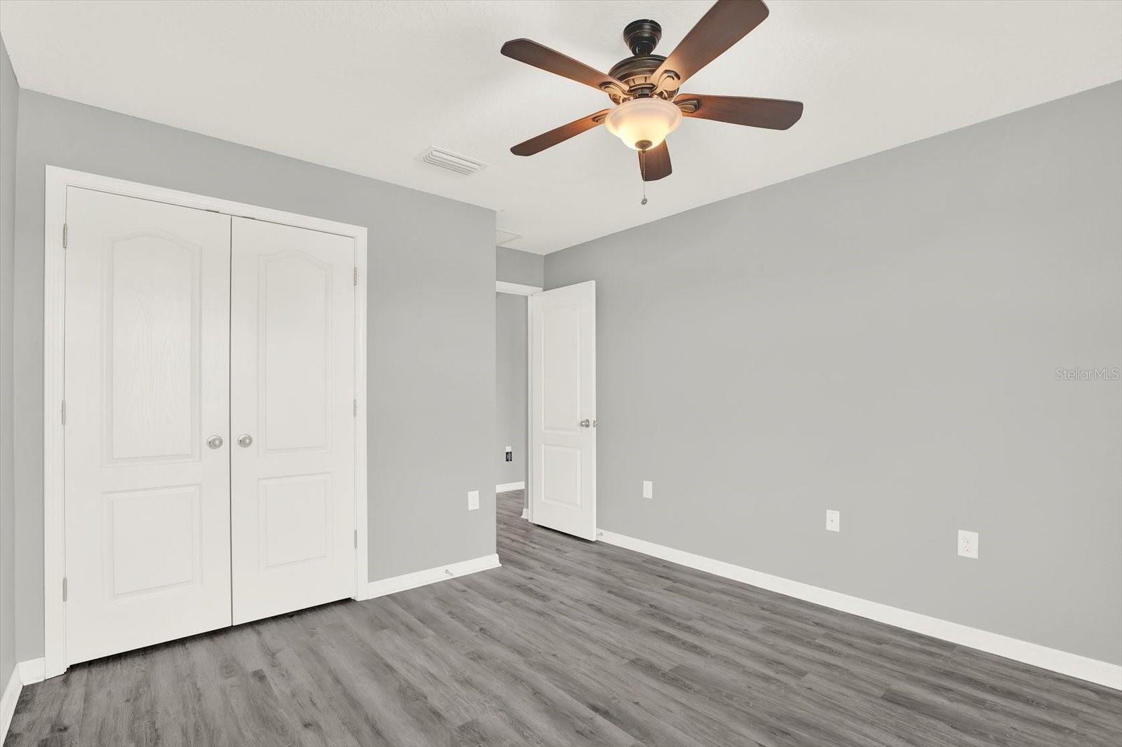 Image 25 of 32 For 10560 Lake Seminole Terrace