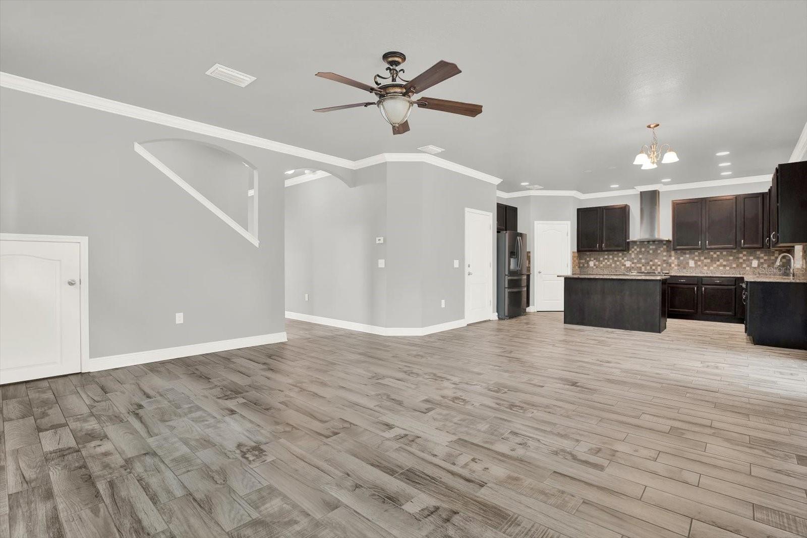 Image 7 of 32 For 10560 Lake Seminole Terrace