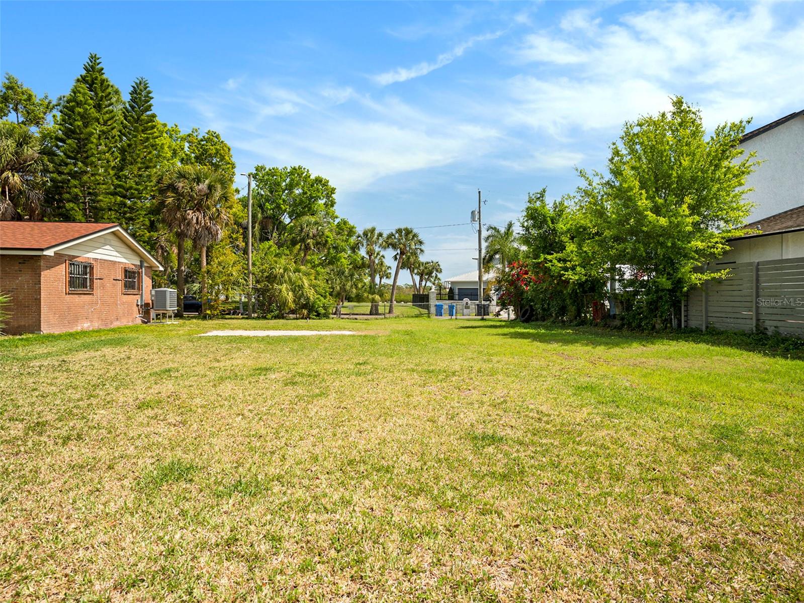 Image 10 of 21 For 7406 Bay Drive