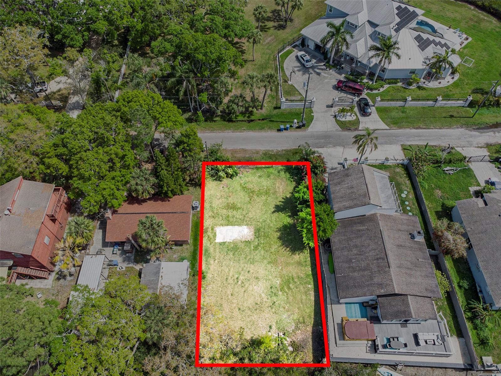 Image 20 of 21 For 7406 Bay Drive