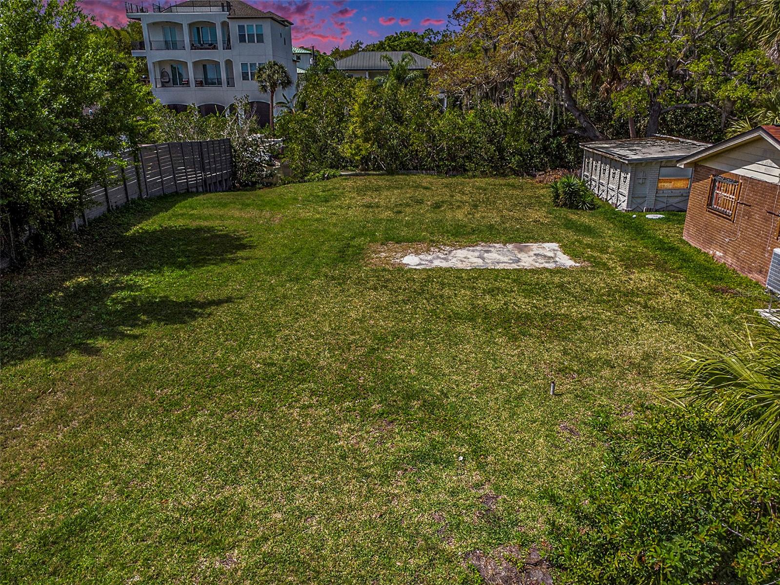 Image 3 of 21 For 7406 Bay Drive