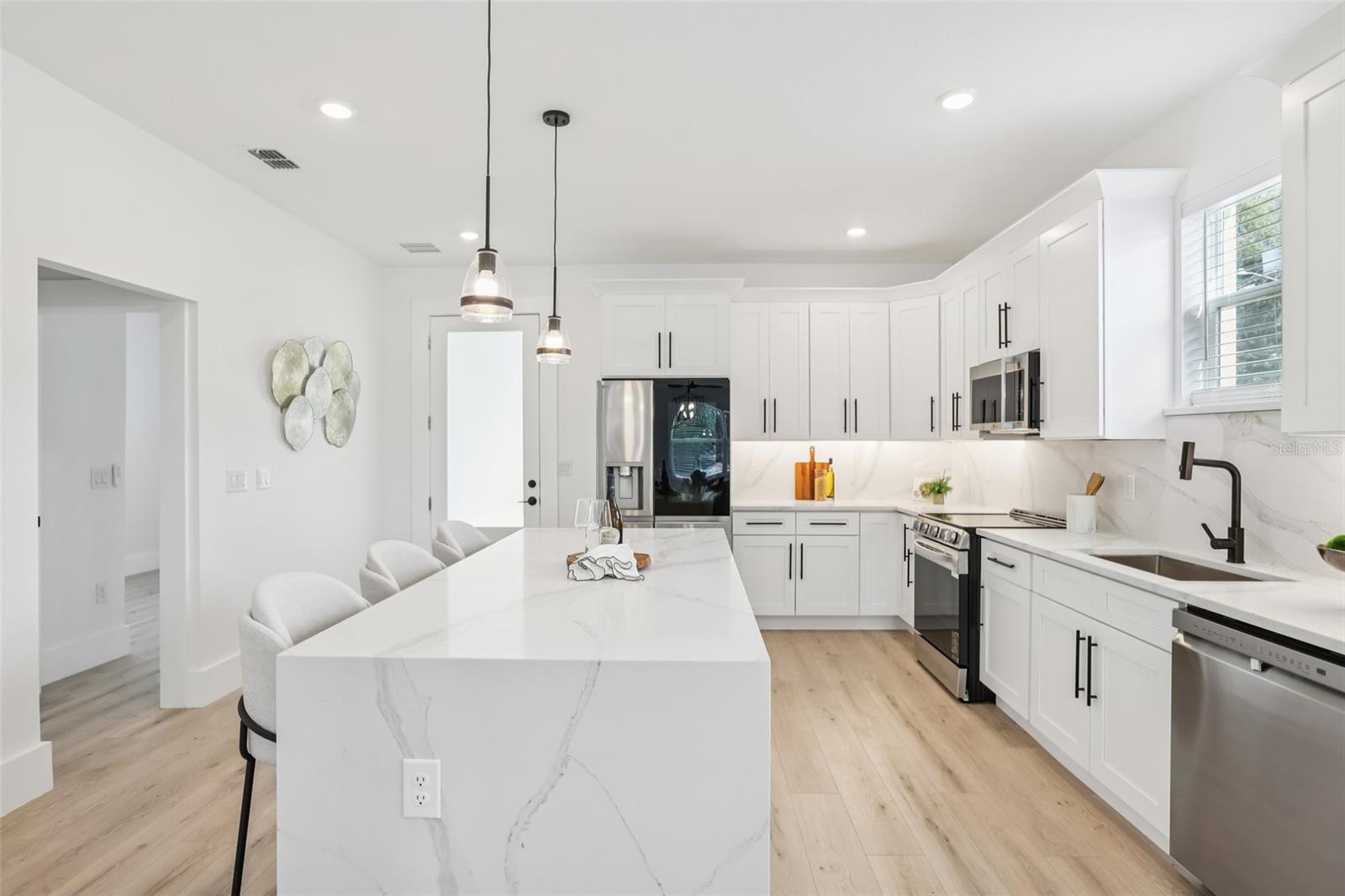 Image 19 of 55 For 2612 18th Ave