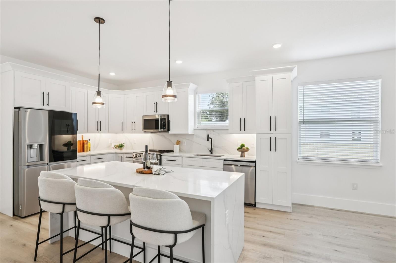 Image 21 of 55 For 2612 18th Ave