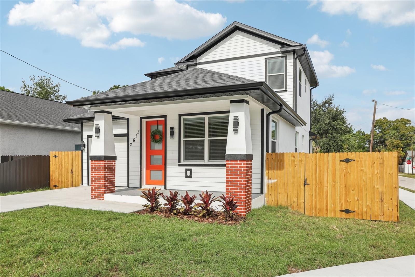 Image 3 of 55 For 2612 18th Ave