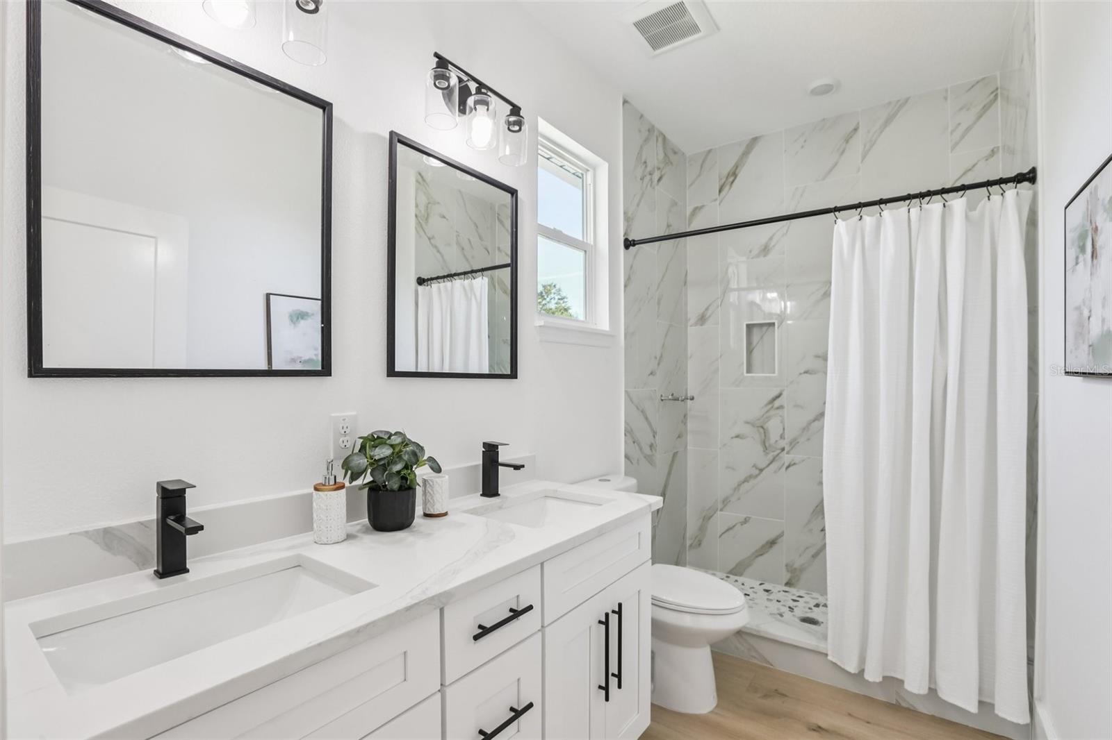 Image 31 of 55 For 2612 18th Ave