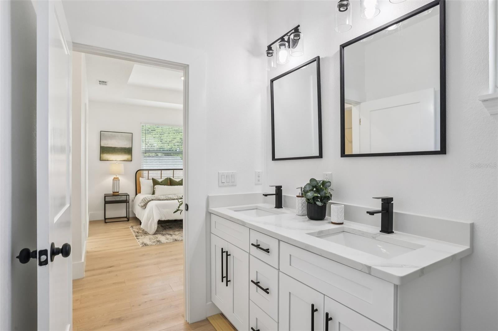 Image 32 of 55 For 2612 18th Ave