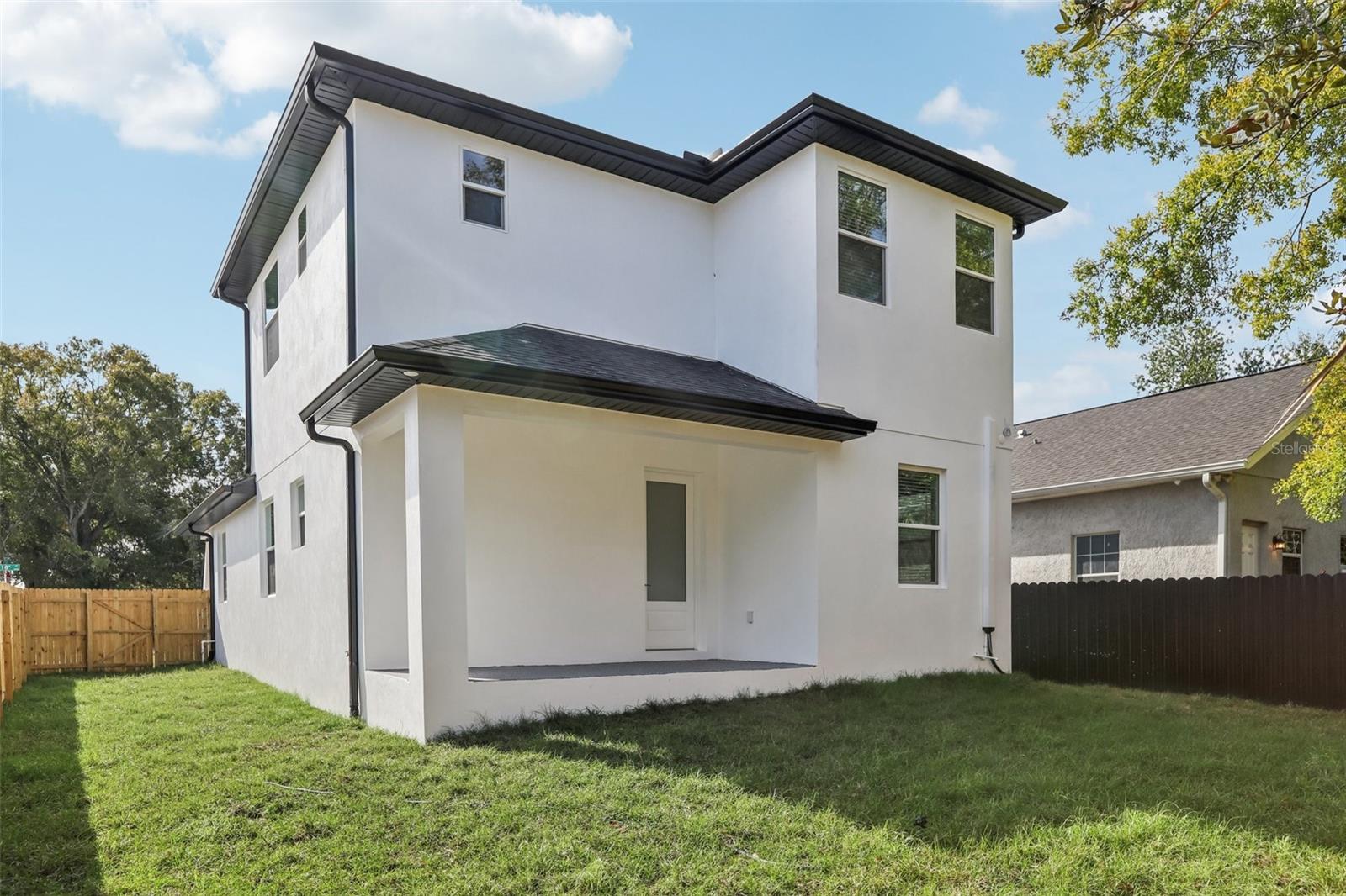 Image 40 of 55 For 2612 18th Ave