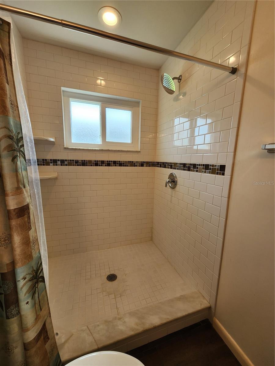 Image 17 of 37 For 9926 40th Street N