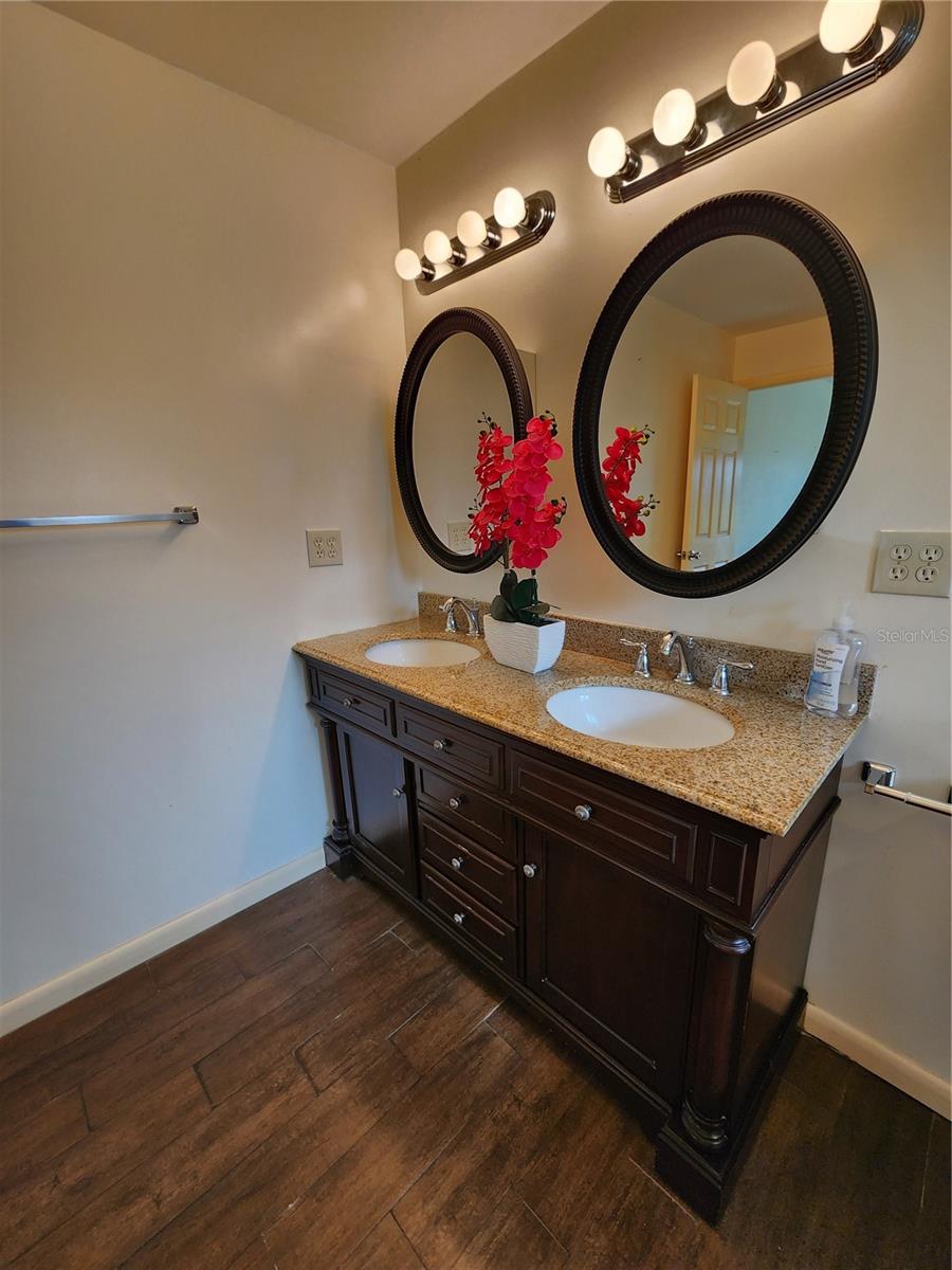 Image 18 of 37 For 9926 40th Street N