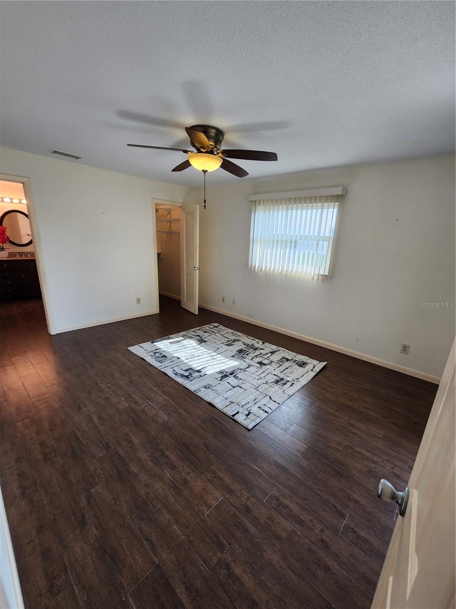 Image 21 of 37 For 9926 40th Street N