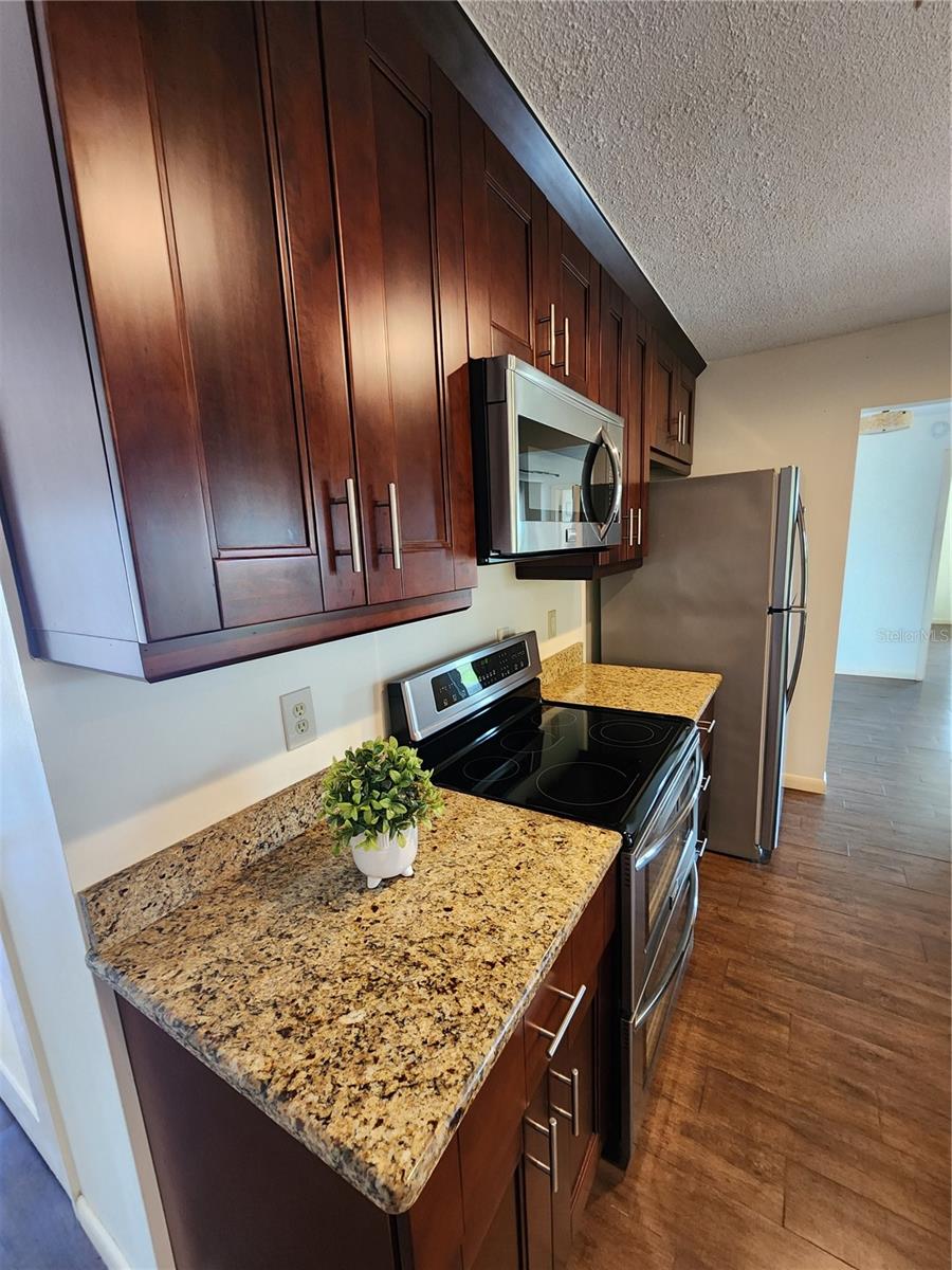 Image 9 of 37 For 9926 40th Street N