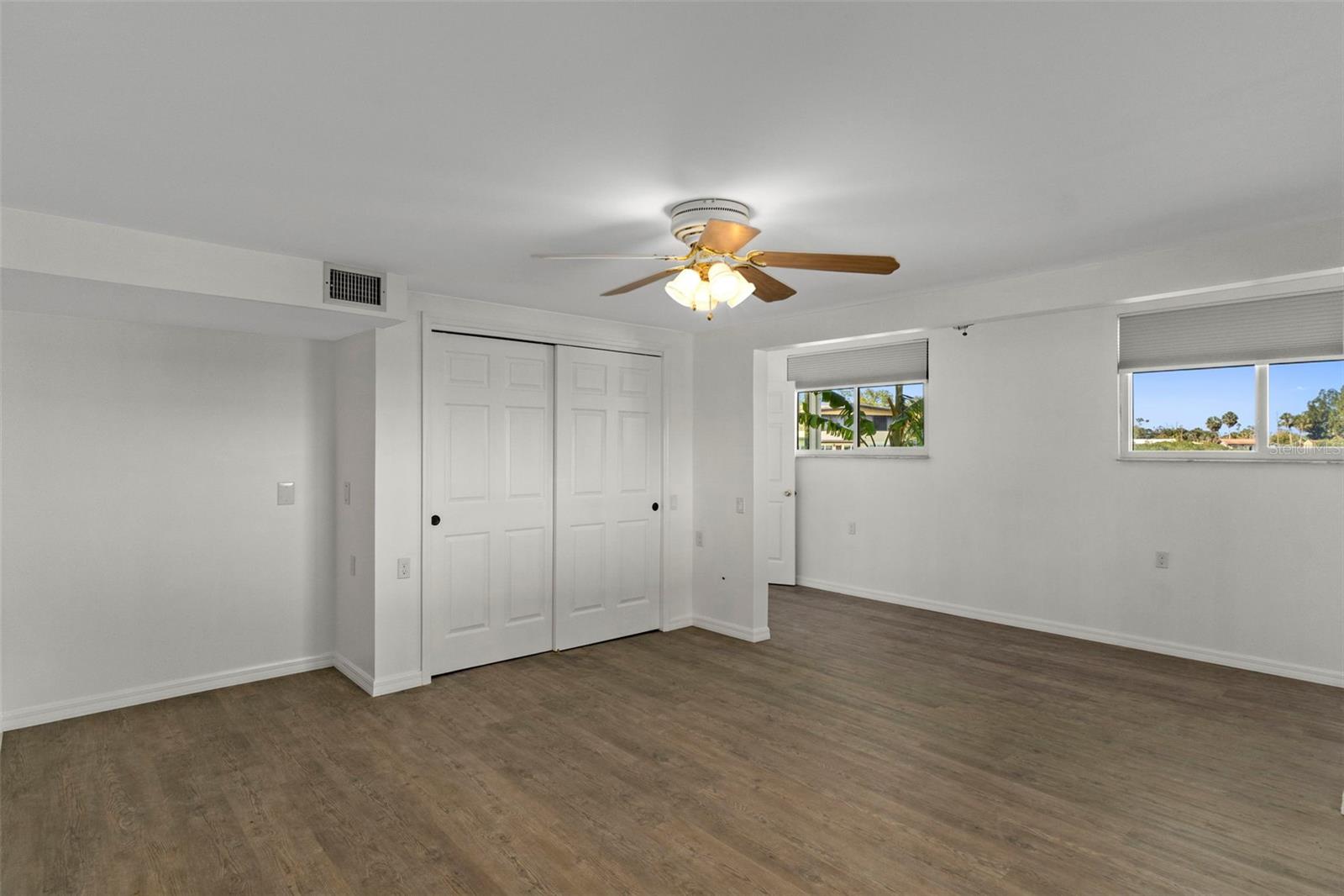 Image 14 of 35 For 9017 Petal Court