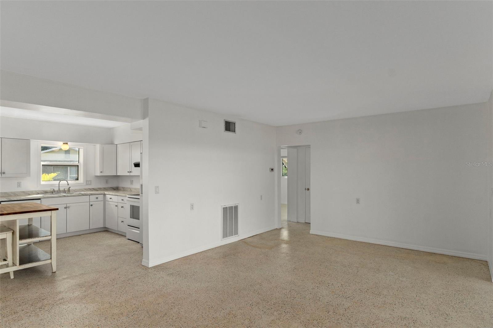 Image 17 of 35 For 9017 Petal Court