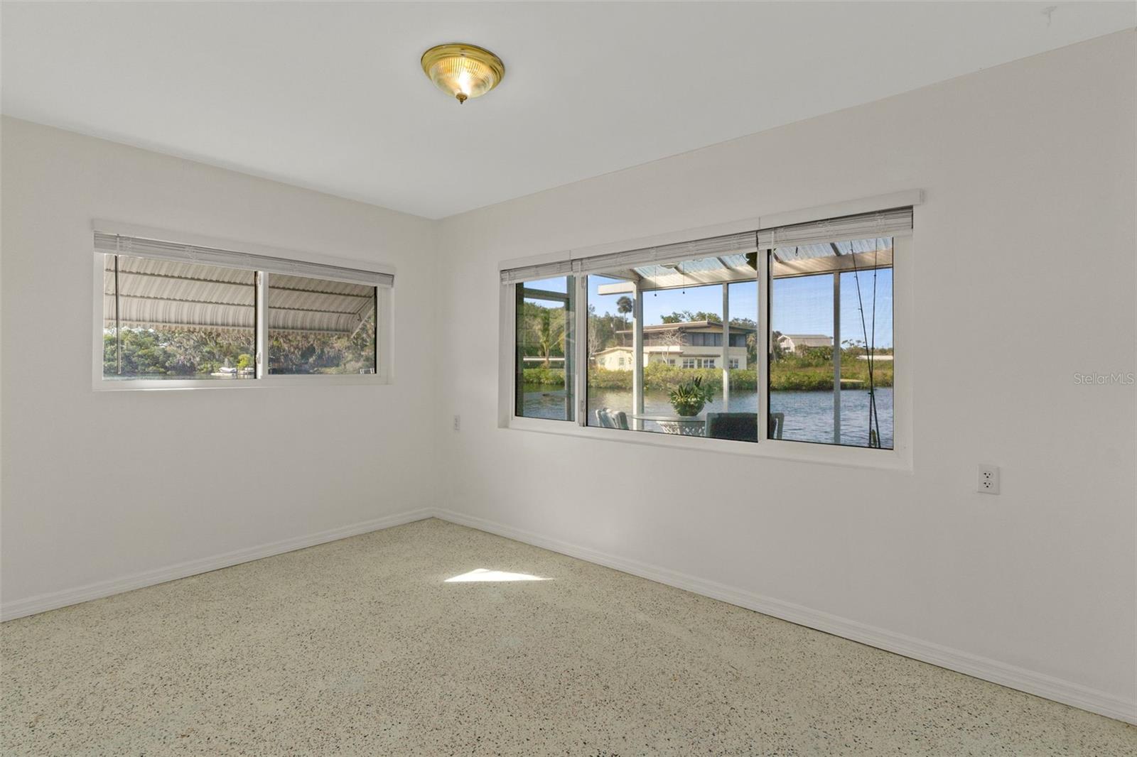 Image 18 of 35 For 9017 Petal Court