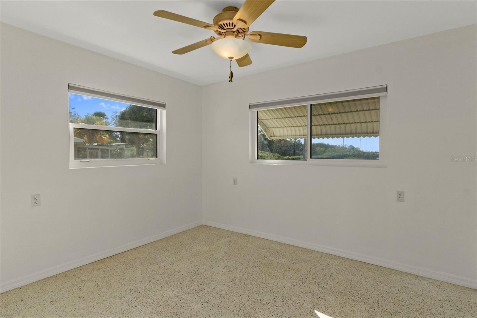 Image 22 of 35 For 9017 Petal Court