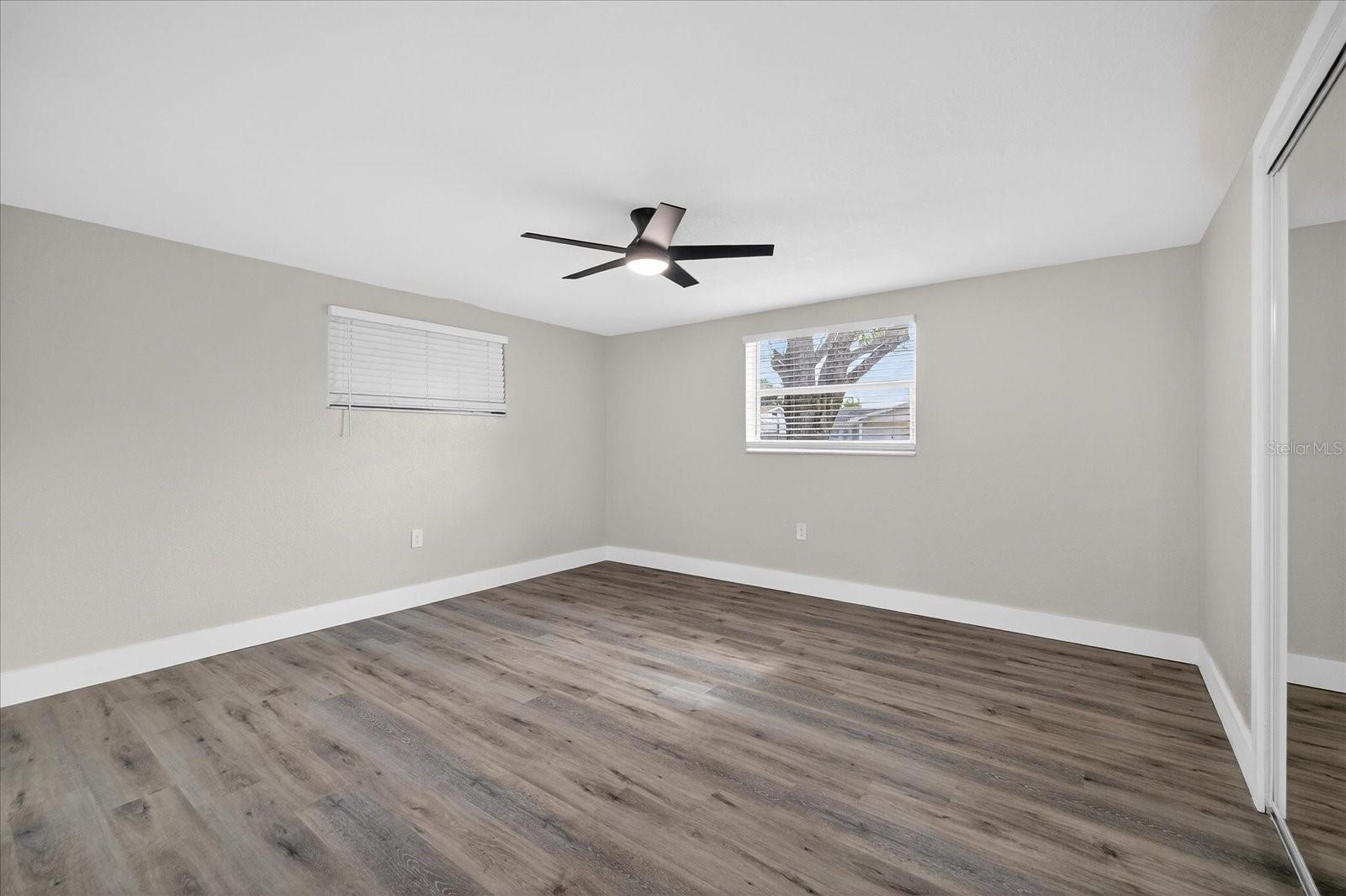 Image 25 of 52 For 5041 Moog Road