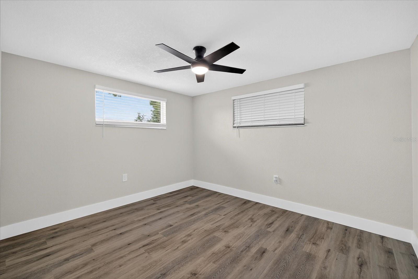 Image 27 of 52 For 5041 Moog Road