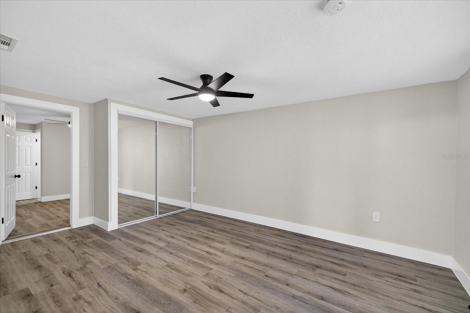 Image 29 of 52 For 5041 Moog Road