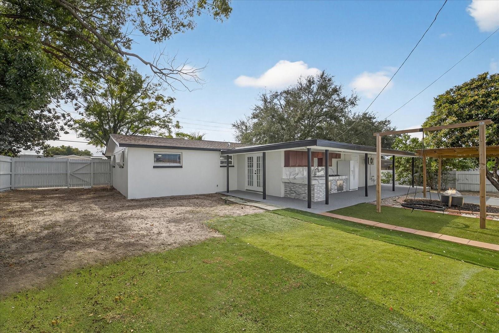 Image 42 of 52 For 5041 Moog Road