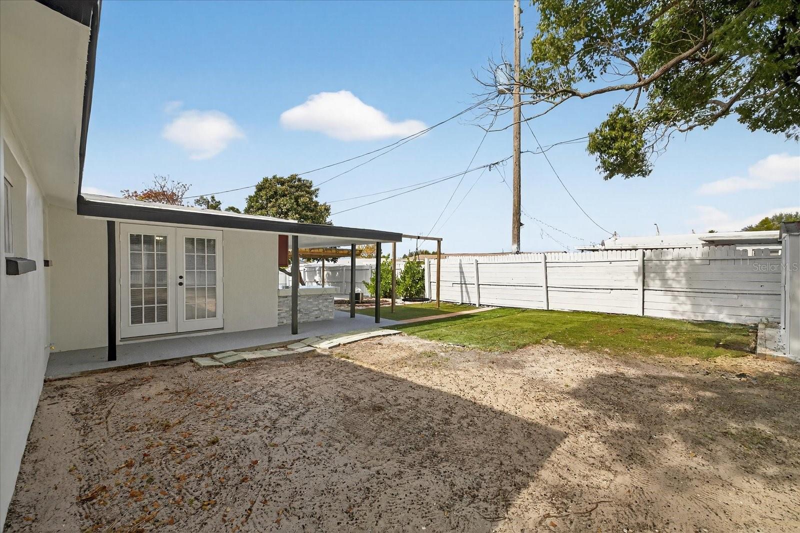 Image 43 of 52 For 5041 Moog Road