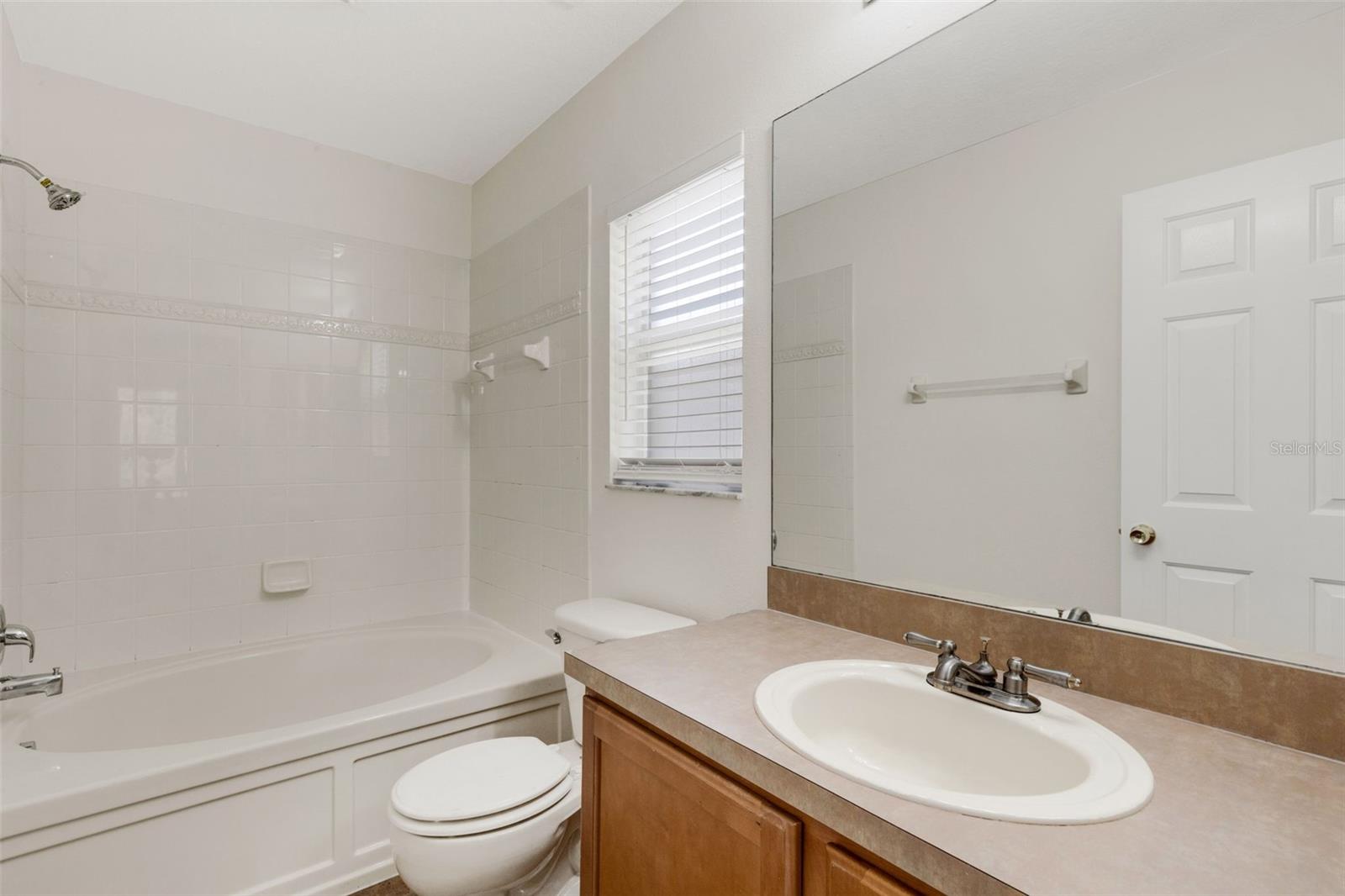 Image 23 of 50 For 25837 Crippen Drive