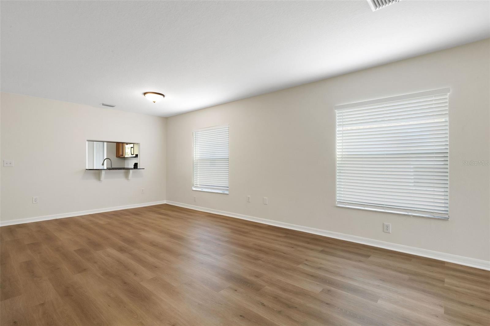 Image 4 of 50 For 25837 Crippen Drive