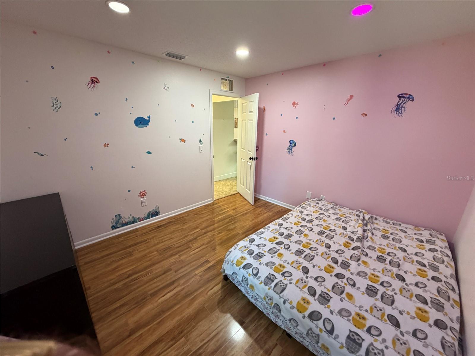 Image 18 of 28 For 17512 Brandywine Drive