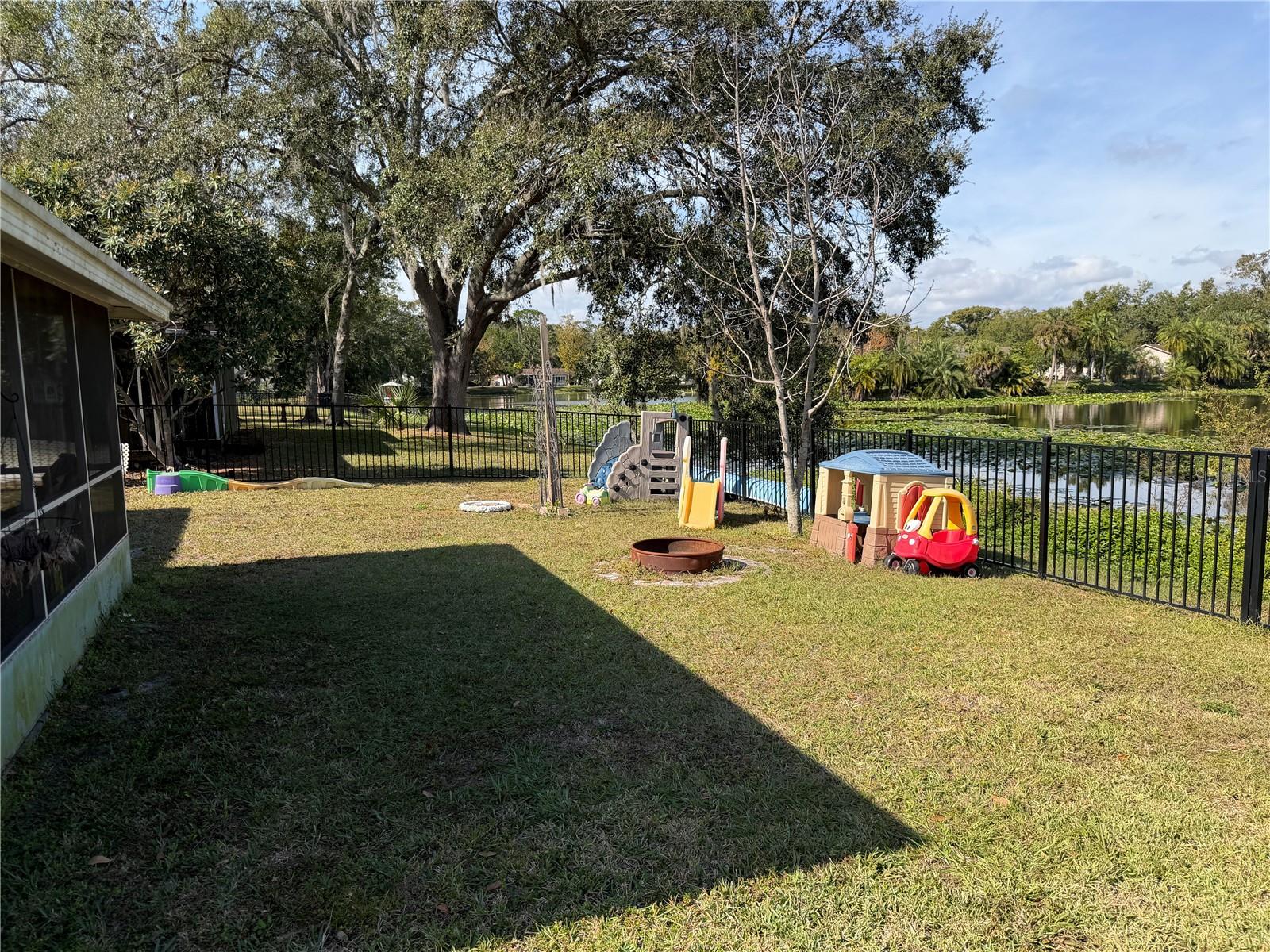 Image 21 of 28 For 17512 Brandywine Drive