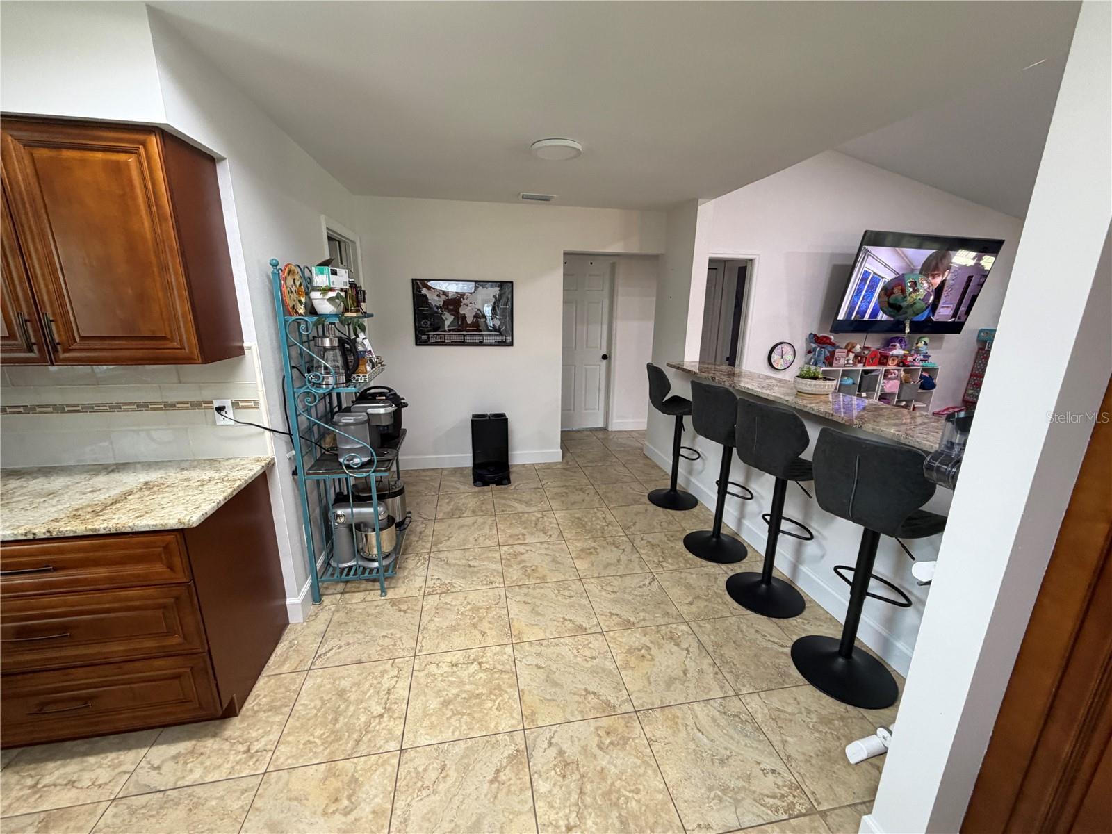 Image 9 of 28 For 17512 Brandywine Drive