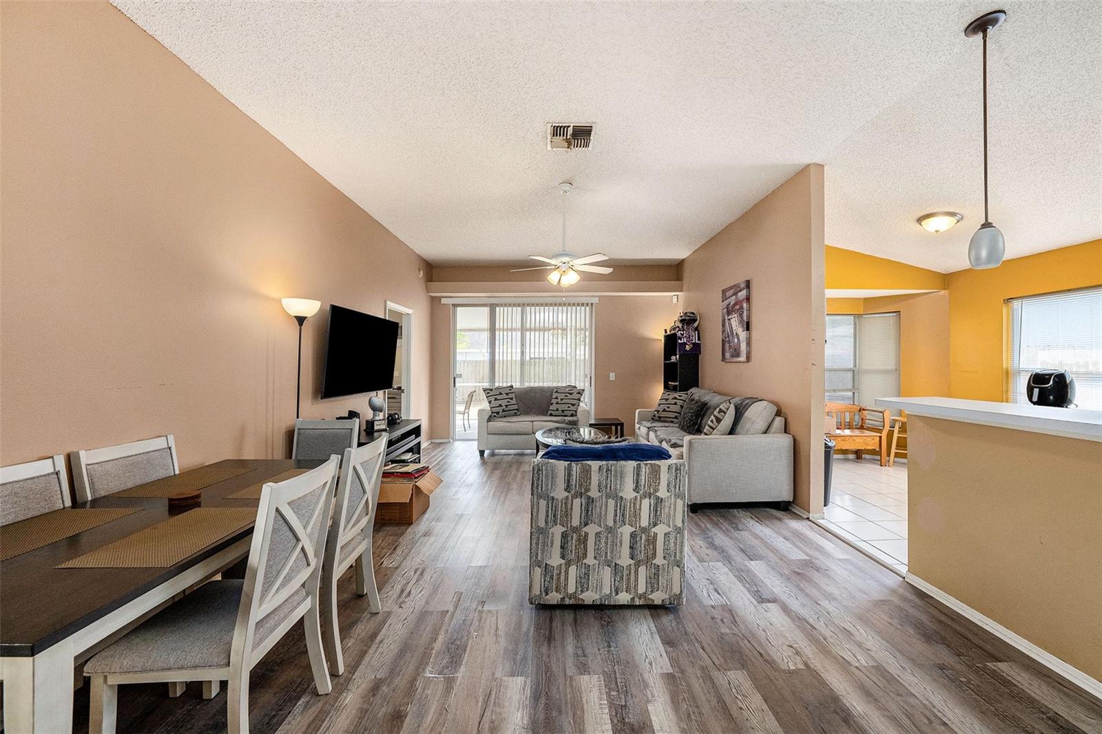 Listing photo id 9 for 1653 Portsmouth Lake Drive