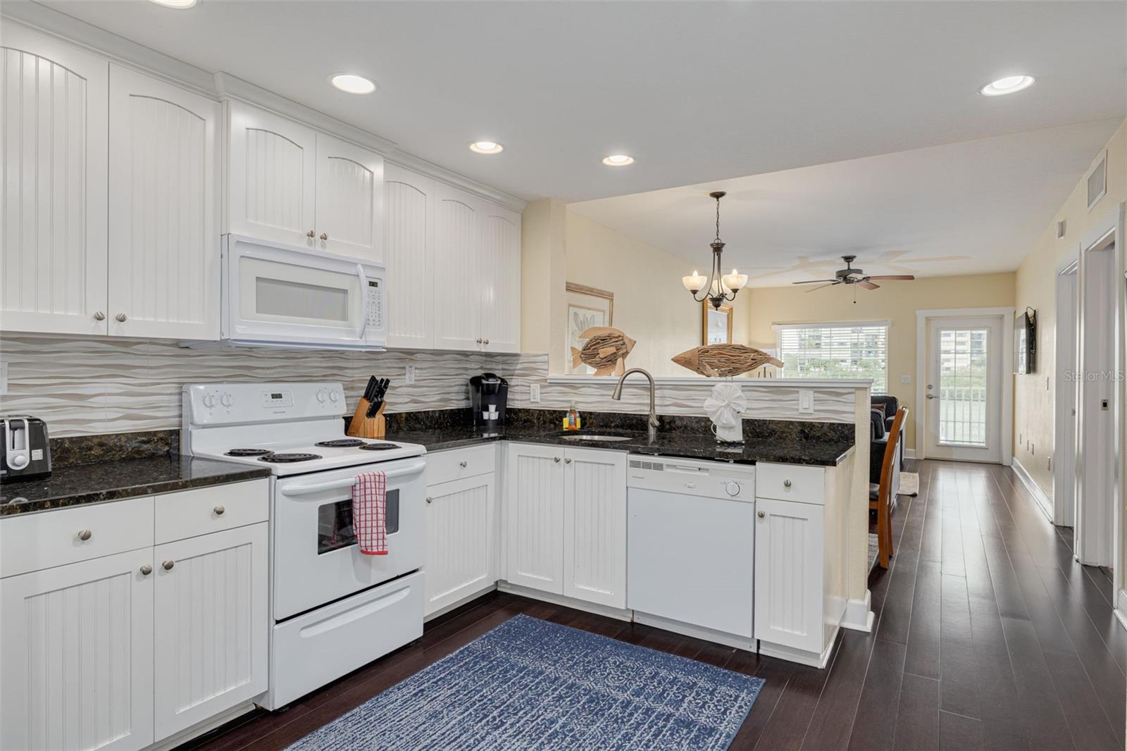 Image 8 of 46 For 399 2nd Street 219