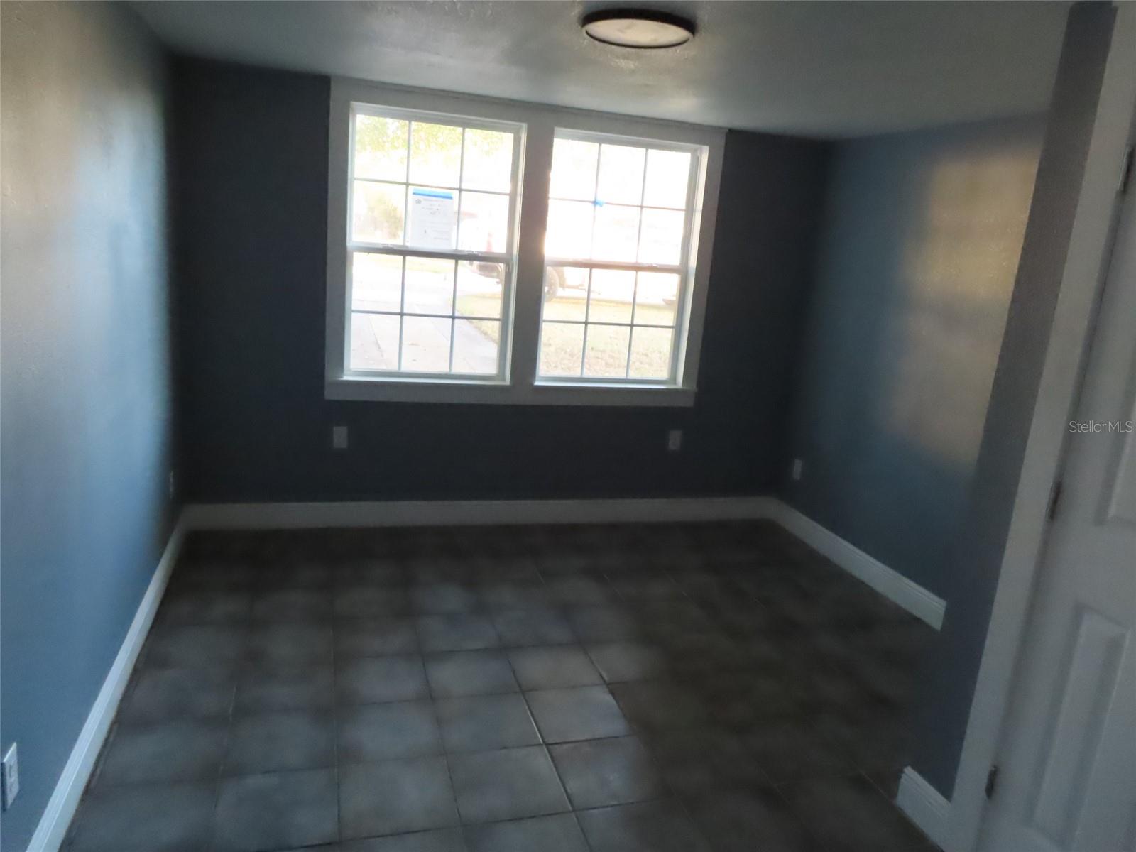 Image 6 of 12 For 1028 Marjorie Street