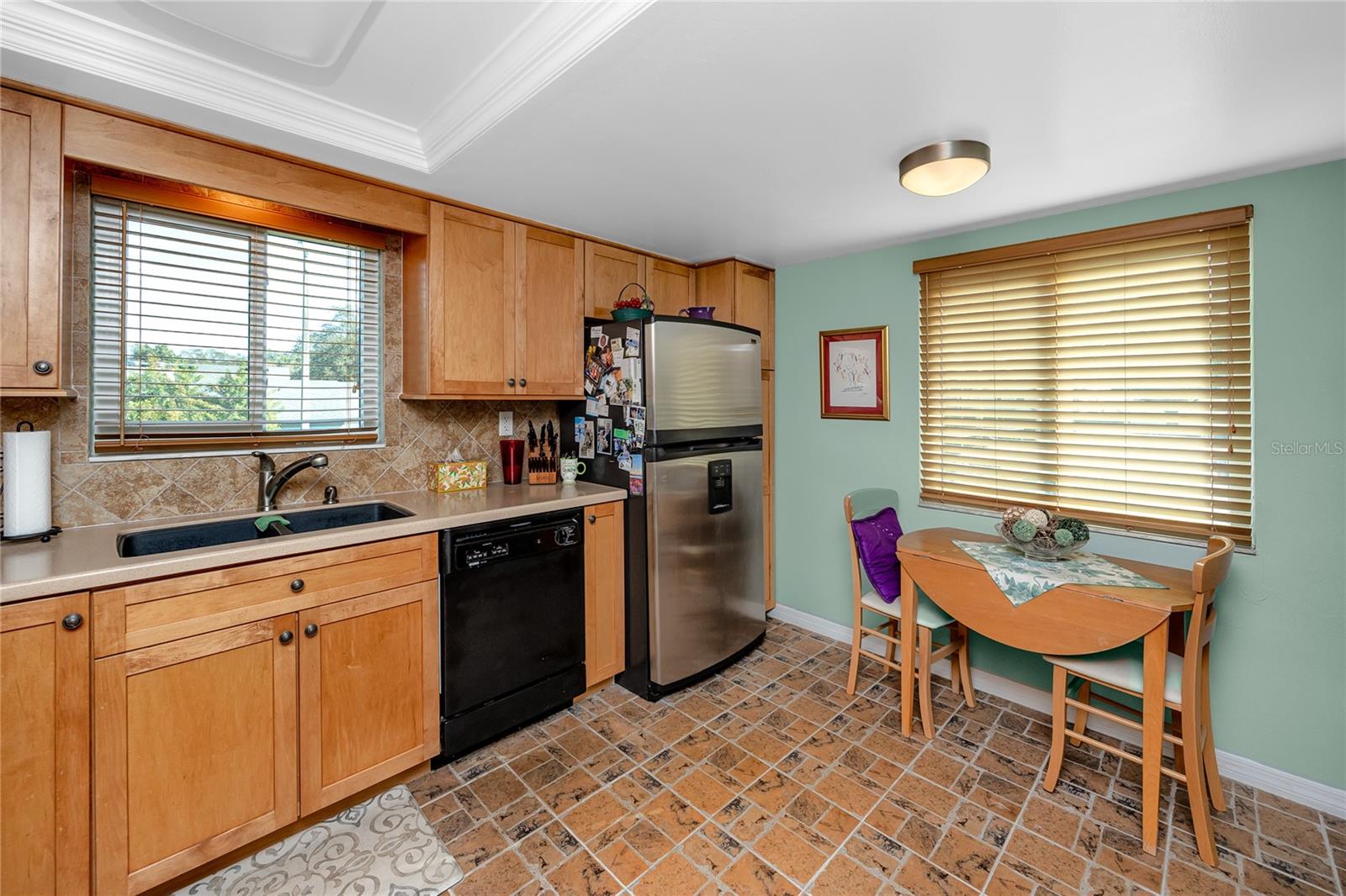 Image 12 of 43 For 2737 Enterprise Road E 112