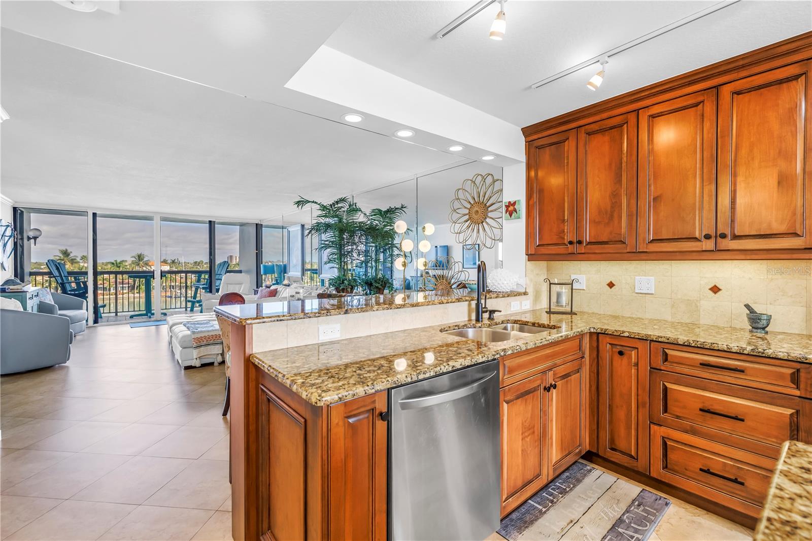 Image 11 of 42 For 9495 Blind Pass Road 406