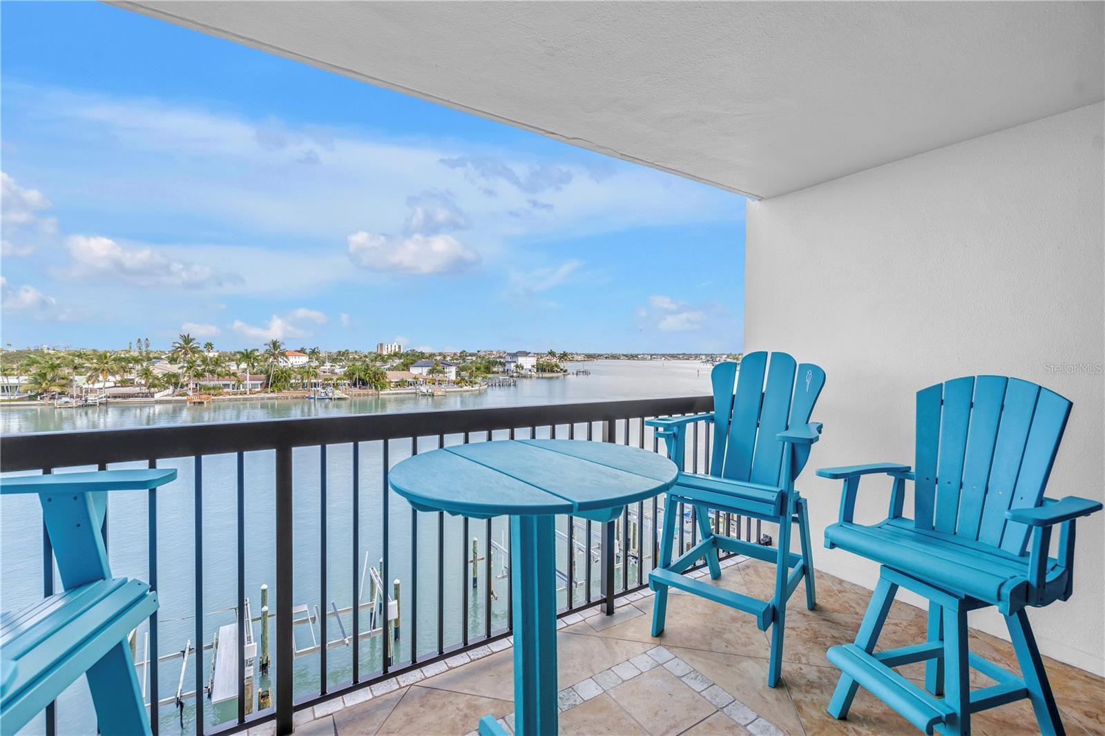 Image 27 of 42 For 9495 Blind Pass Road 406