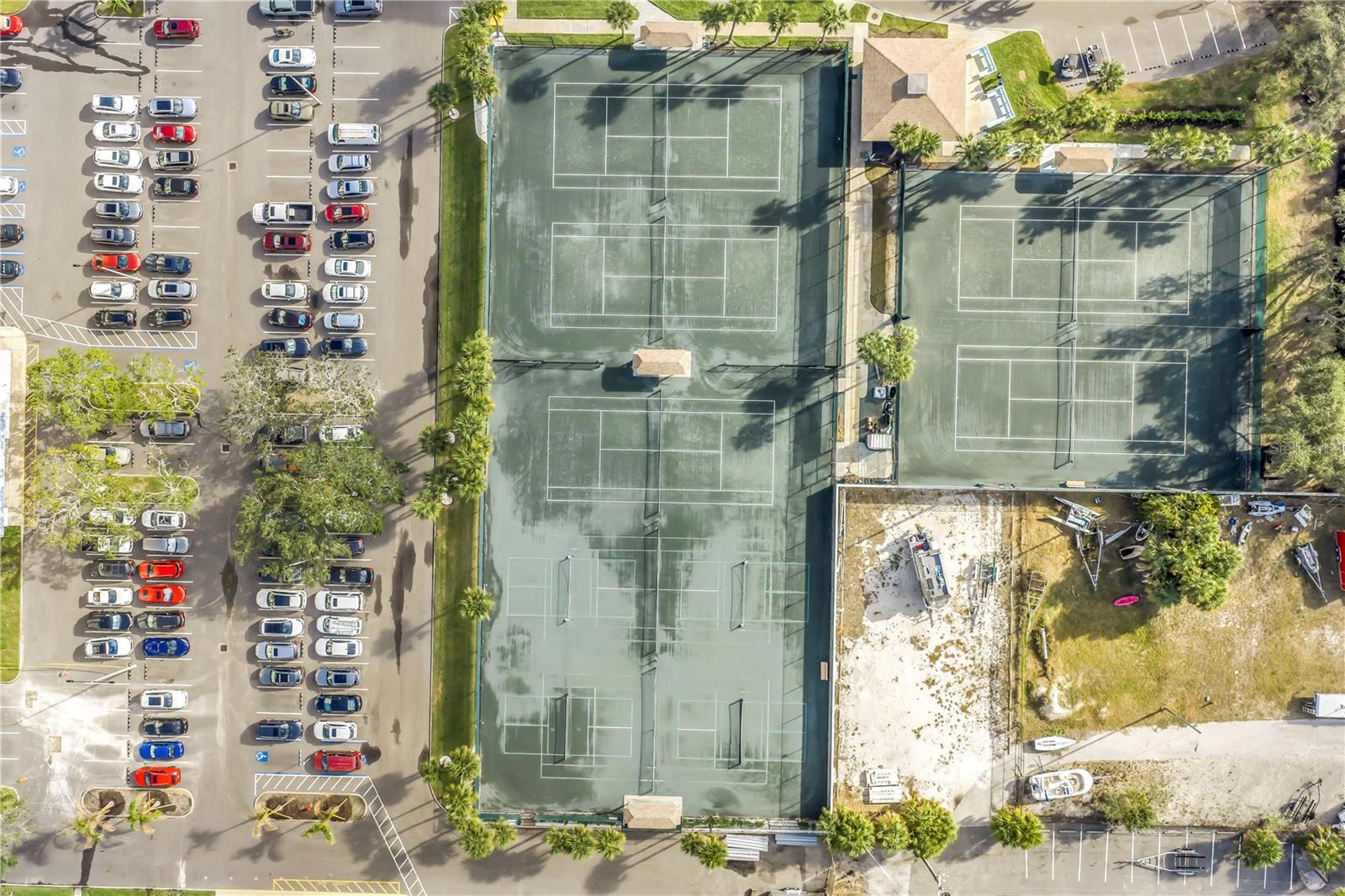 Image 29 of 42 For 9495 Blind Pass Road 406