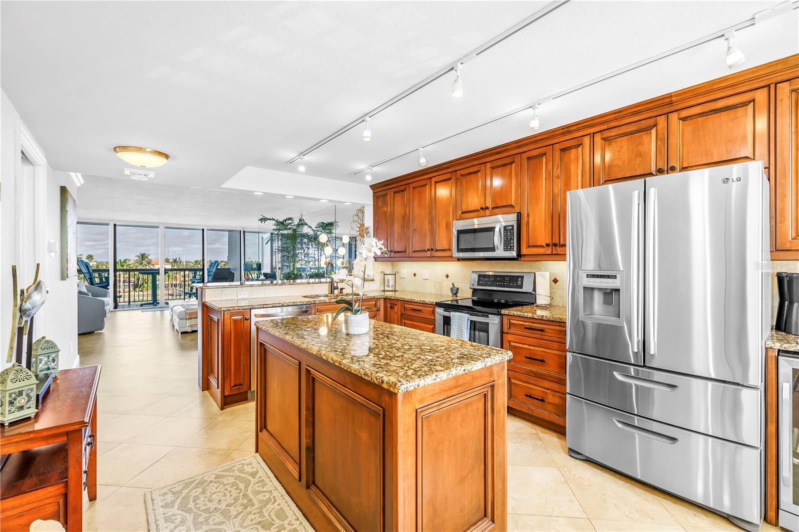 Image 8 of 42 For 9495 Blind Pass Road 406