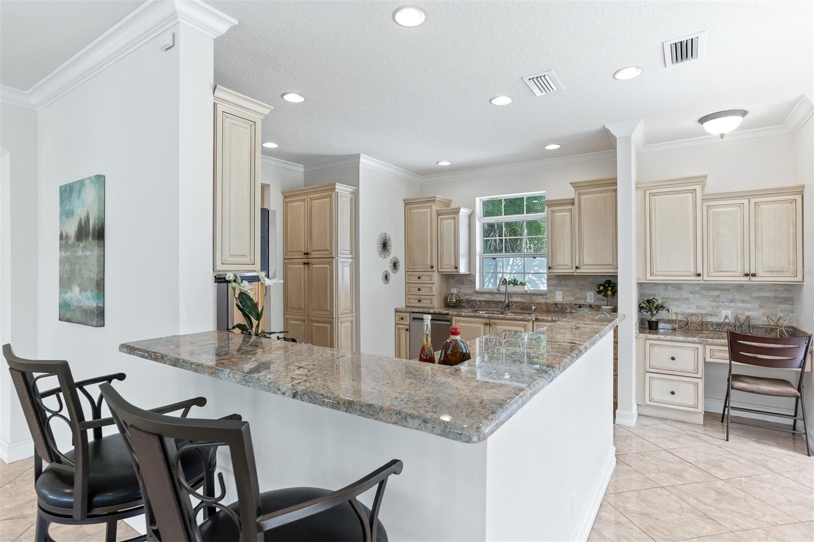 Image 17 of 92 For 321 Barbara Circle