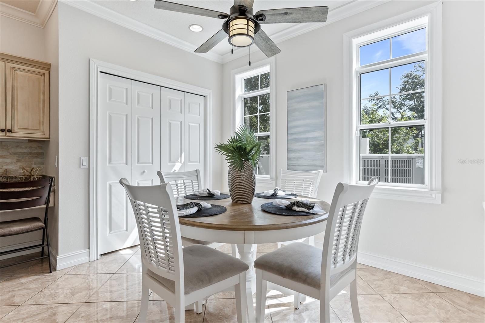 Image 18 of 92 For 321 Barbara Circle