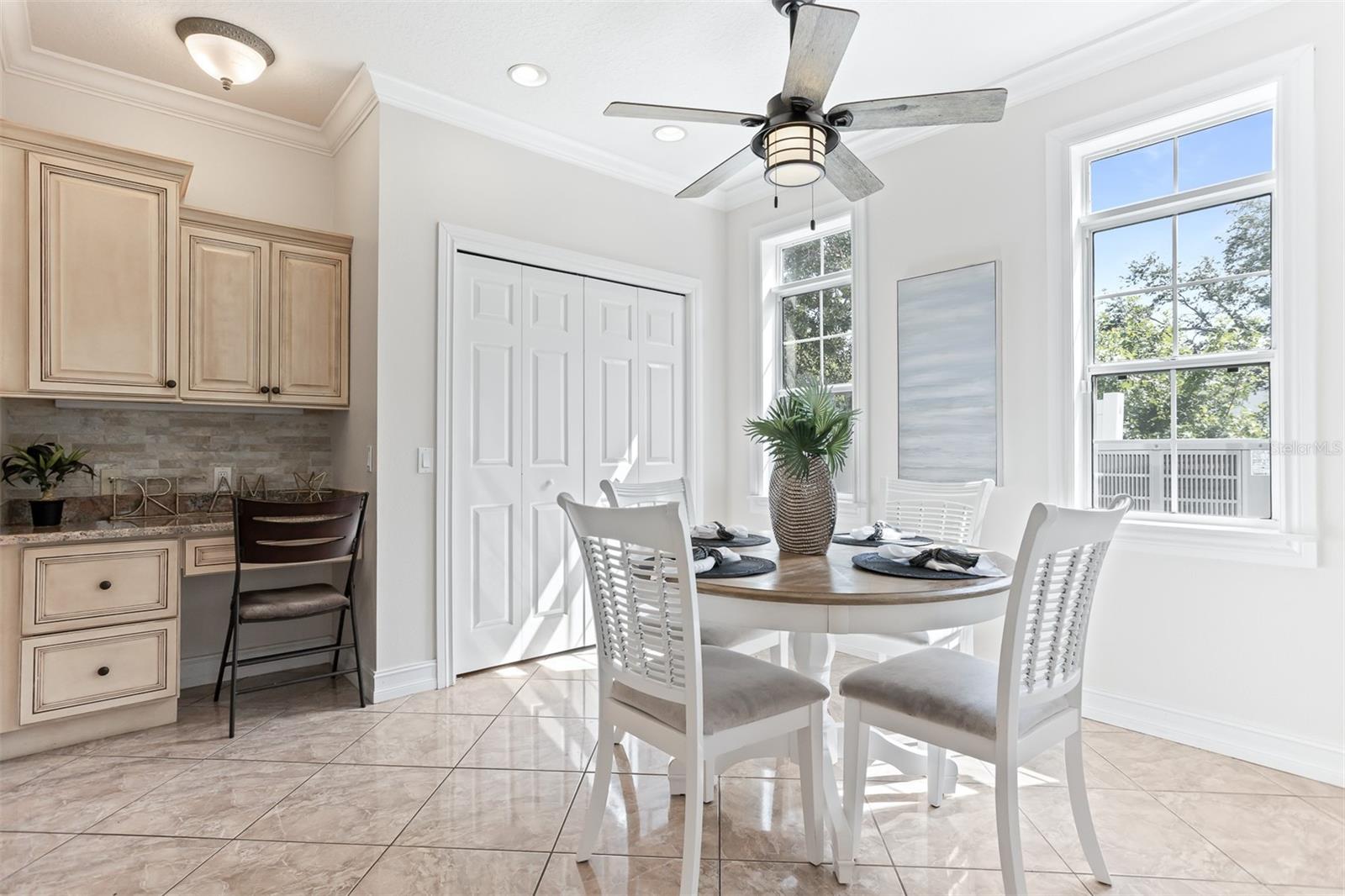 Image 19 of 92 For 321 Barbara Circle