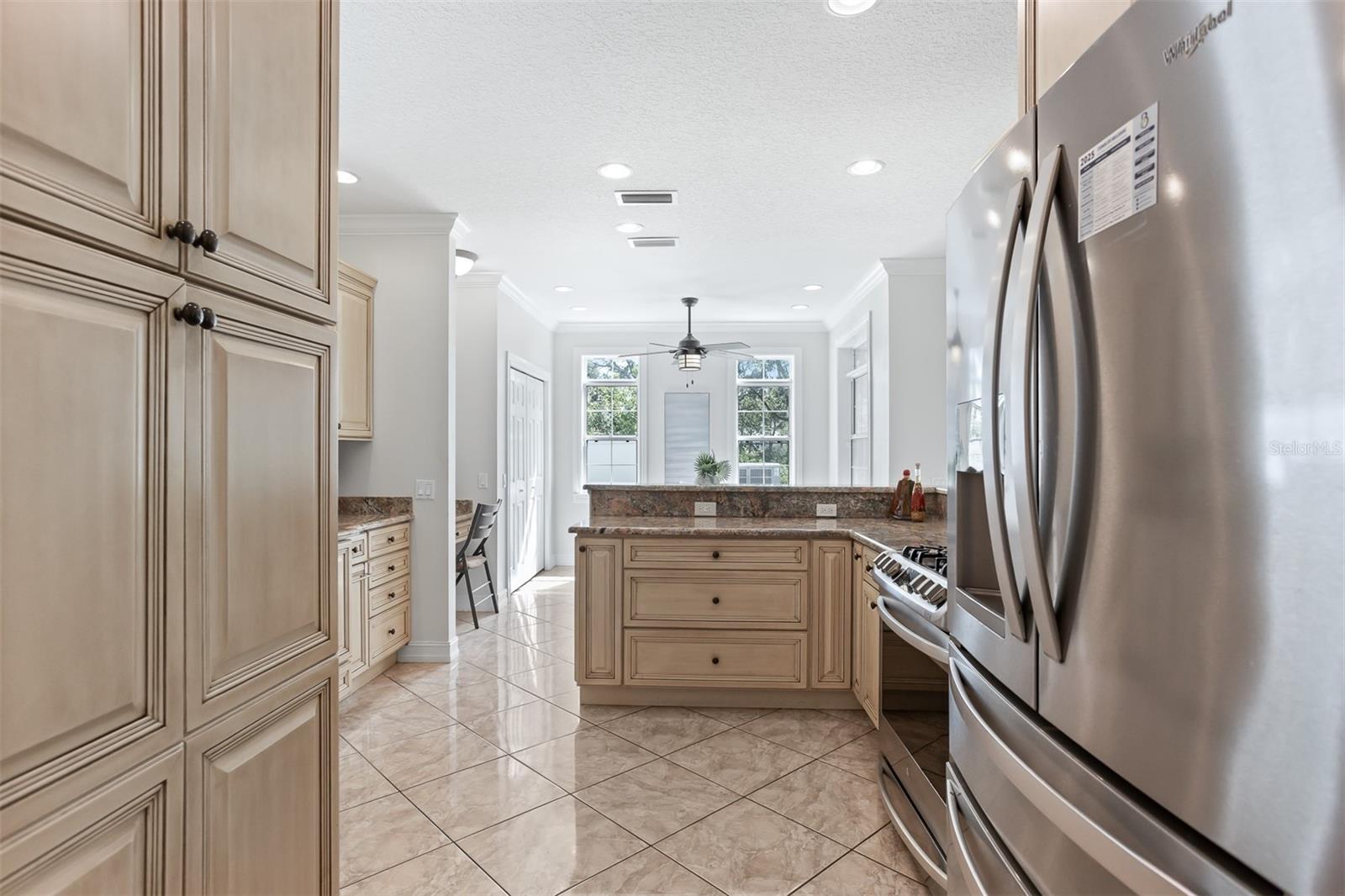 Image 24 of 92 For 321 Barbara Circle