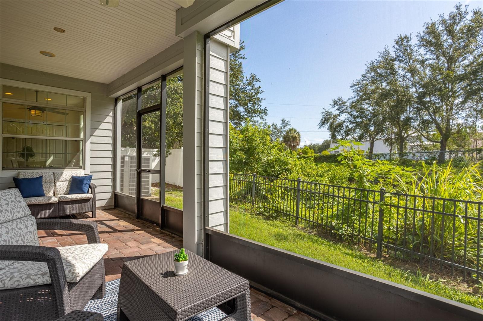 Image 50 of 92 For 321 Barbara Circle