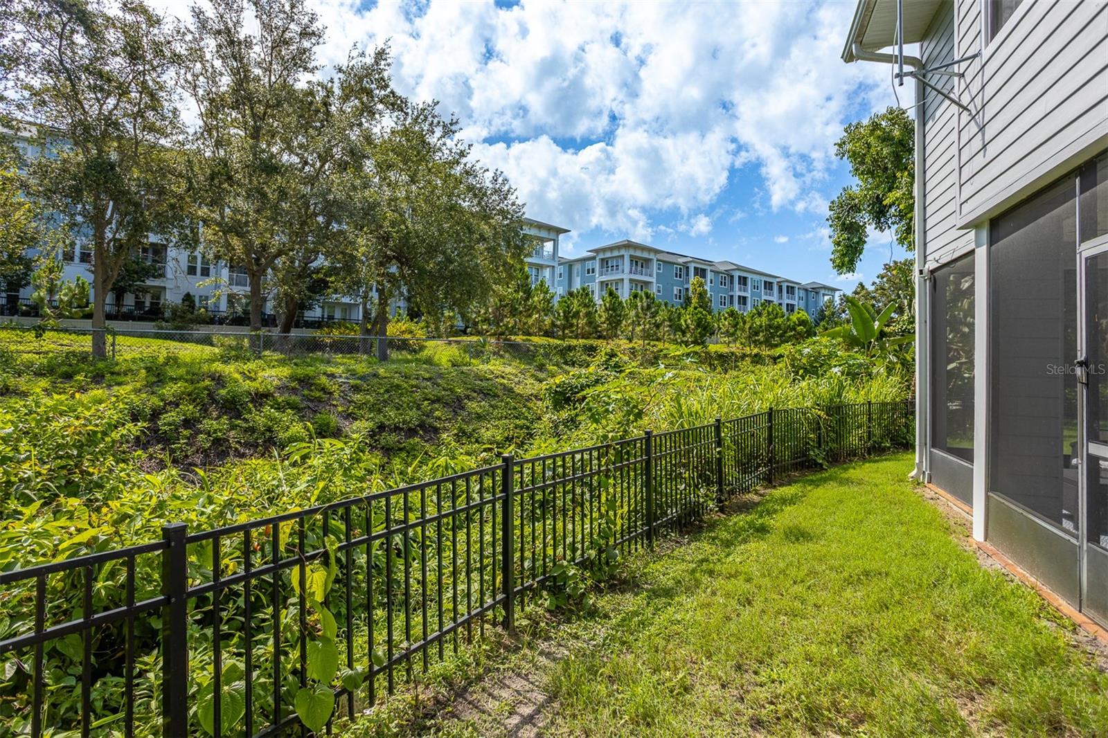 Image 52 of 92 For 321 Barbara Circle