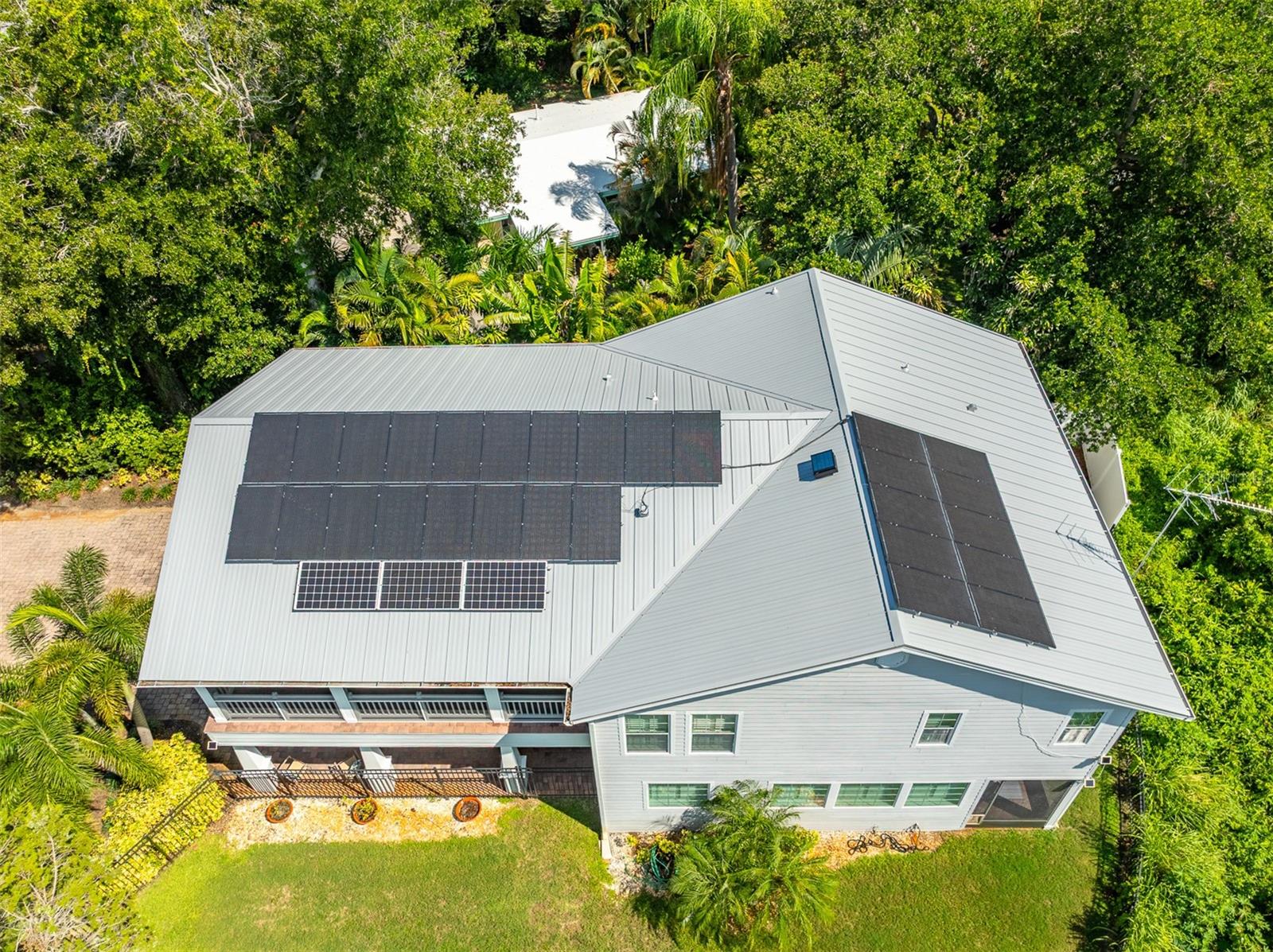 Image 6 of 92 For 321 Barbara Circle